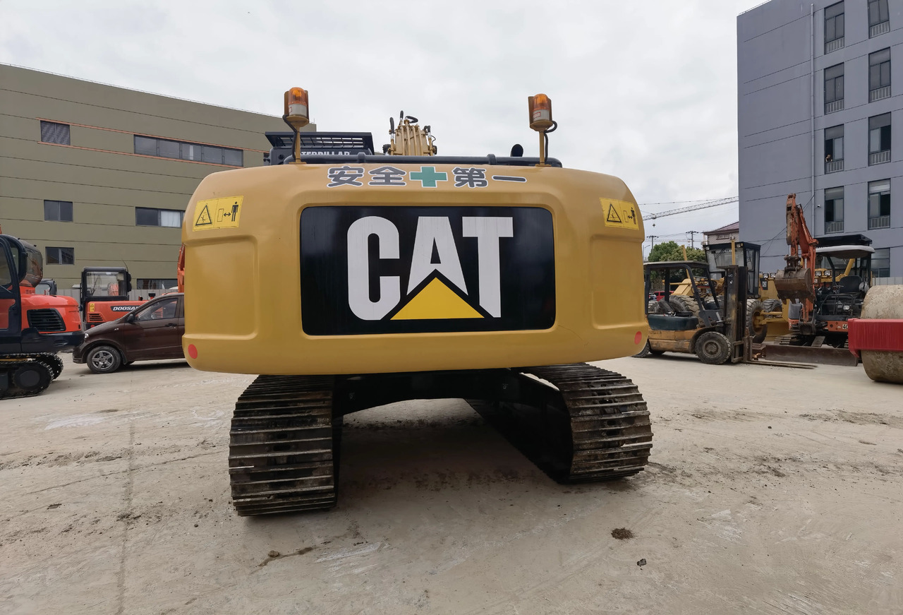 מחפר סורק caterpillar 320D excavator cat used crawler excavator original japan used cat320 cat320d excavator: תמונה 4