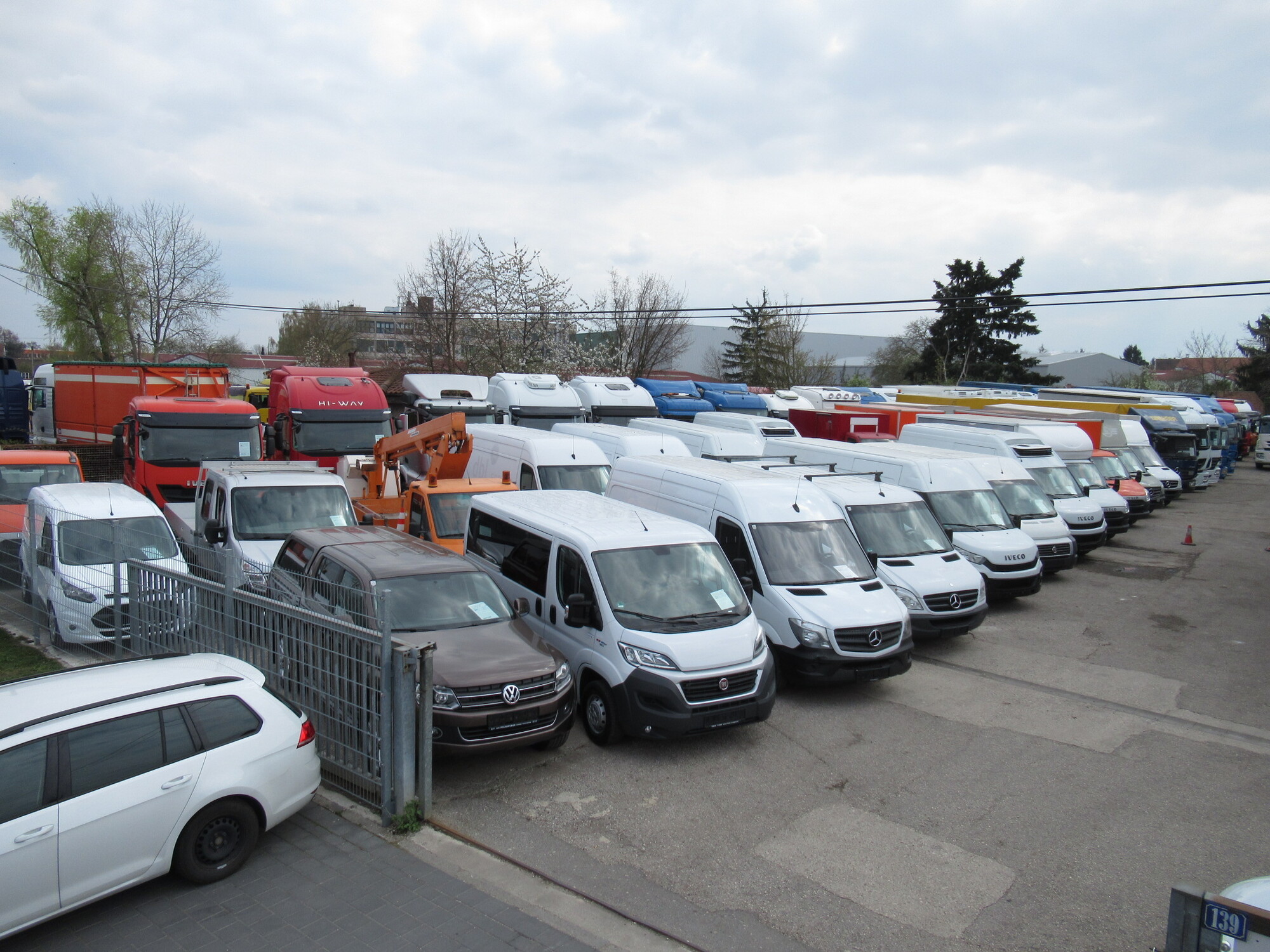 AutoStratis - כלי רכב מסחריים - תיבת הילוכים: ידנית undefined: תמונה 6