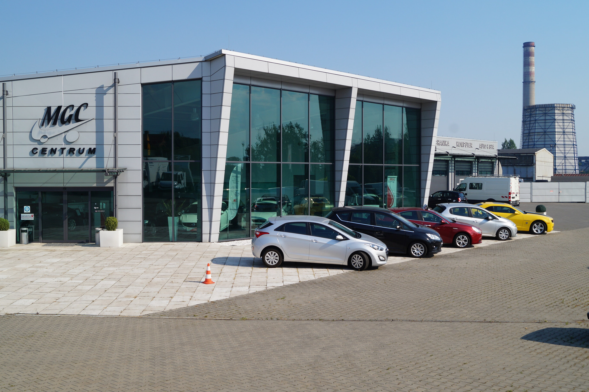 MGC CENTRUM SAMOCHODOW DOSTAWCZYCH - כלי רכב עירוניים/ מיוחדים undefined: תמונה 1