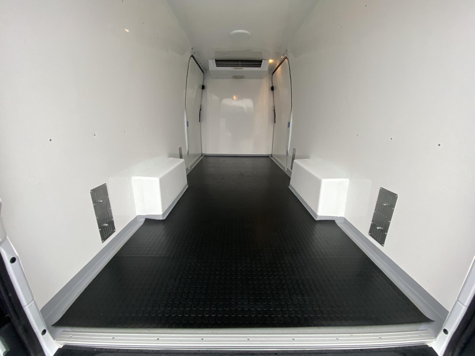 RINZ ROS d.o.o. (GmbH) - כלי רכב למכירה undefined: תמונה 14