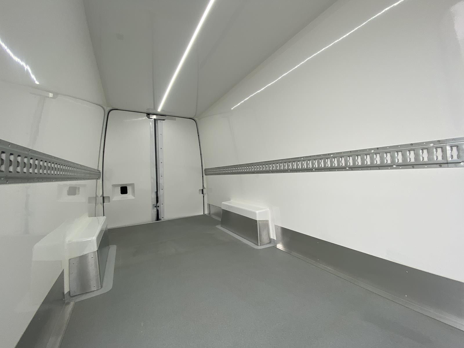 RINZ ROS d.o.o. (GmbH) - כלי רכב למכירה undefined: תמונה 6