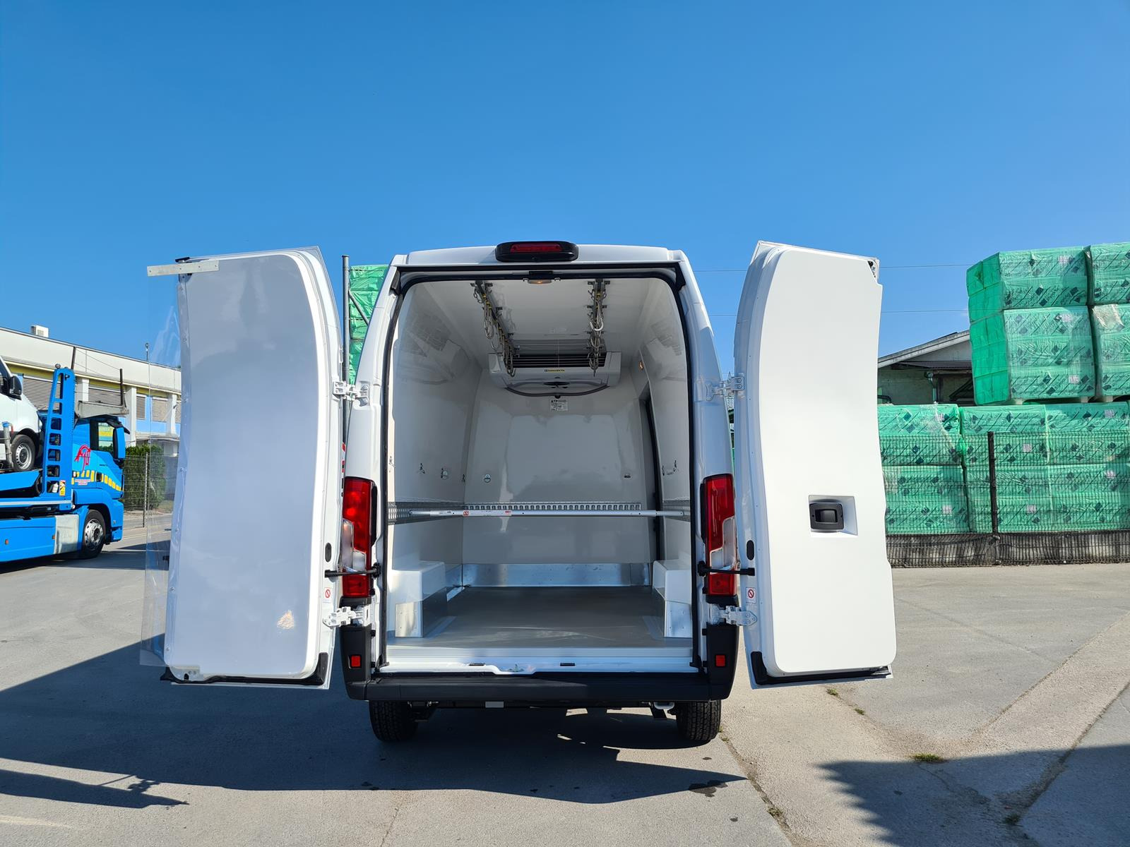 RINZ ROS d.o.o. (GmbH) - כלי רכב למכירה undefined: תמונה 34