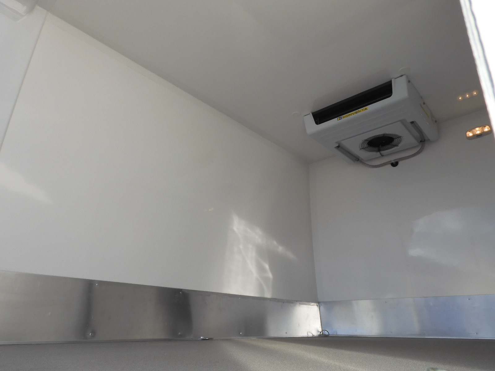 RINZ ROS d.o.o. (GmbH) - כלי רכב למכירה undefined: תמונה 54