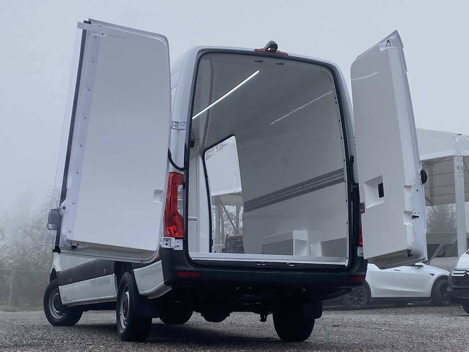 RINZ ROS d.o.o. (GmbH) - כלי רכב למכירה undefined: תמונה 4