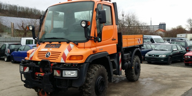 1&1 - Automobile - משאיות UNIMOG U300 - תיבת הילוכים: אוטומטית undefined: תמונה 1