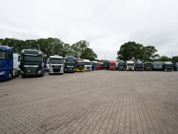 Hesselink Trucks B.V. - יחידות טרקטור - תיבת הילוכים: ידנית undefined: תמונה 5