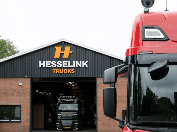 Hesselink Trucks B.V. - יחידות טרקטור - תיבת הילוכים: ידנית undefined: תמונה 1