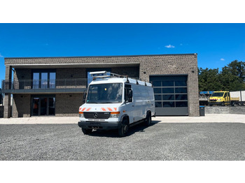 כלי רכב מסחרי עם לוח MERCEDES-BENZ Vario 816