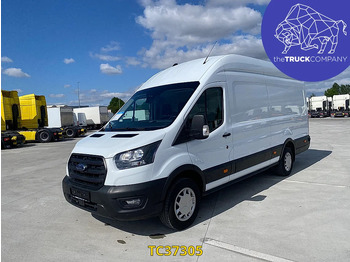 כלי רכב מסחרי עם לוח FORD Transit