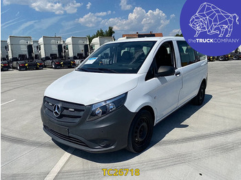 כלי רכב מסחרי עם לוח MERCEDES-BENZ Vito 114