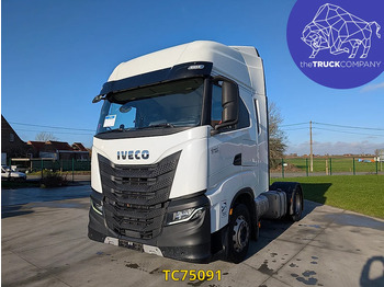 יחידת טרקטור IVECO S-WAY