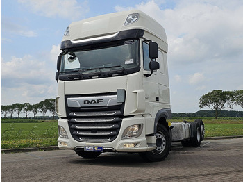 משאית עם שלדת תא DAF XF 480