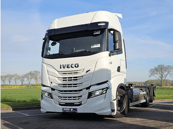 מוביל מכולות/ משאית החלפת גוף IVECO S-WAY