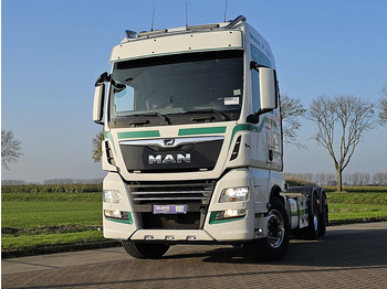 משאית עם שלדת תא MAN TGX 26.500