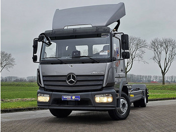 מוביל מכולות/ משאית החלפת גוף MERCEDES-BENZ Atego 1227