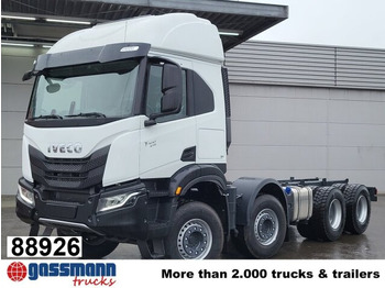 משאית עם שלדת תא IVECO T-WAY
