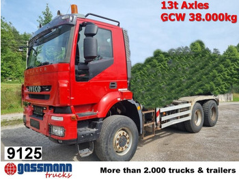 משאית עם שלדת תא IVECO Trakker