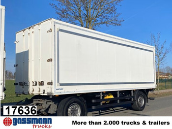 קרון נגרר בתיבה סגורה