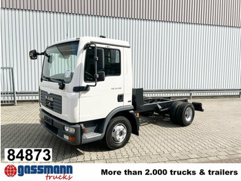 משאית עם שלדת תא MAN TGL 12.210