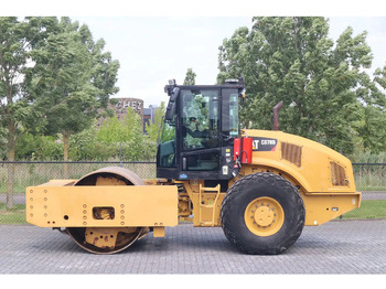 רולר CATERPILLAR CS78B