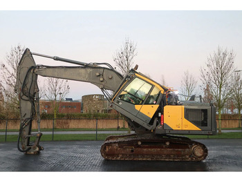 מחפר סורק VOLVO EC250EL