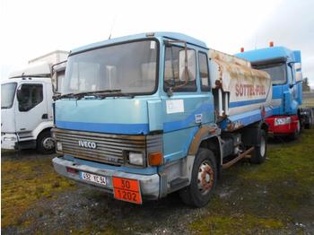 משאית מכל עבור הובלה של דלק Iveco Unic 135-14: תמונה 1