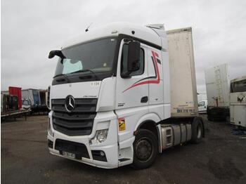 יחידת טרקטור MERCEDES-BENZ Actros 1845