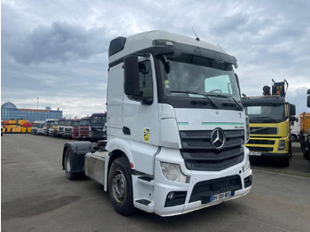 יחידת טרקטור MERCEDES-BENZ Actros 1845