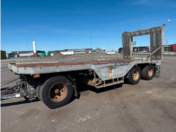 קרון נגרר עם מטען נמוך FLIEGL