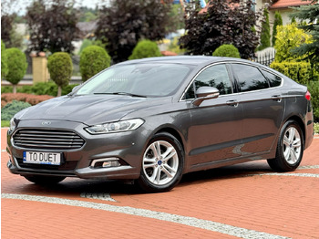 מכונית FORD