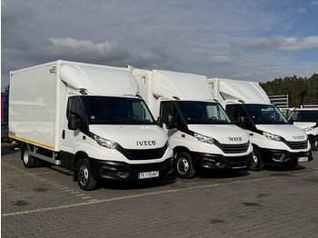 כלי רכב מסחרי עם תיבה IVECO Daily 35c14