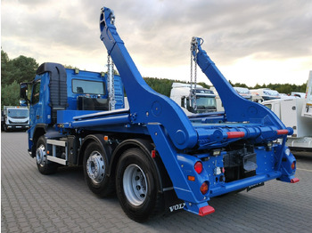 משאית דילוג העמסה Volvo FM 410 E5 Bramowiec Hakowiec 6x2 Oś Skrętna / Podnoszona Automat: תמונה 5 משאית דילוג העמסה Volvo FM 410 E5 Bramowiec Hakowiec 6x2 Oś Skrętna / Podnoszona Automat: תמונה 5