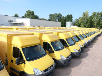 כלי רכב מסחרי עם תיבה IVECO Daily 35s11
