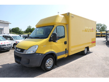 כלי רכב מסחרי עם תיבה IVECO Daily 35s11
