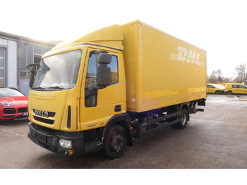כלי רכב מסחרי עם תיבה IVECO