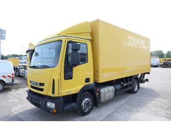 כלי רכב מסחרי עם תיבה IVECO