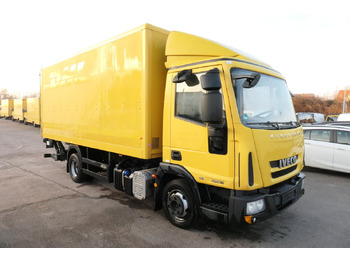 כלי רכב מסחרי עם תיבה IVECO