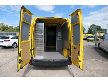 כלי רכב מסחרי עם לוח RENAULT Master