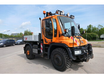 משאית צד נופל/ שטוחה, כלי רכב עירוני/ מיוחד UNIMOG U400  405/12 AHK KLIMA ZAPFWELLE vorn SFZ KOMMUN: תמונה 3