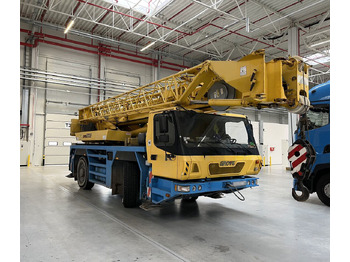 עגורן נייד GROVE