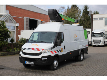 פלטפורמה אווירית מותקנת על משאית IVECO Daily