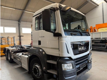 משאית הרמת וו MAN