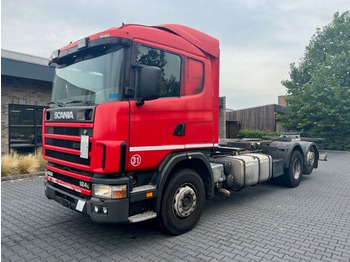 משאית עם שלדת תא SCANIA R124