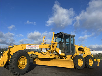 מפלסת KOMATSU