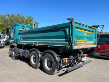 מזהיר MERCEDES-BENZ Arocs 2636 6x6 HAD 3-Achs Allradkipper Meiller: תמונה 3 מזהיר MERCEDES-BENZ Arocs 2636 6x6 HAD 3-Achs Allradkipper Meiller: תמונה 3