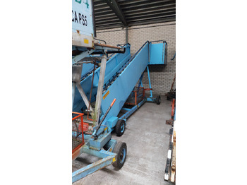 מדרגות נוסעים SACO