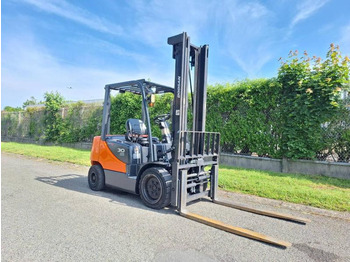 מלגזת סולר DOOSAN