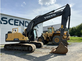 מחפר סורק VOLVO EC220EL