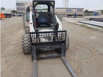 מעמיס היגוי החלקה Bobcat S 250 TURBO: תמונה 2