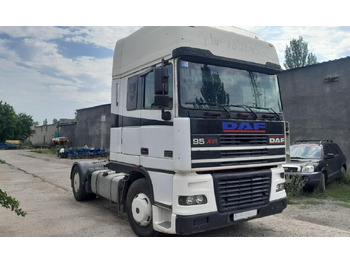 יחידת טרקטור DAF XF 95 430